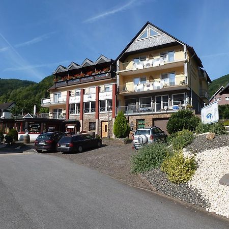 Wein- und Gästehaus St. Aldegundishof Sankt Aldegund Exterior foto